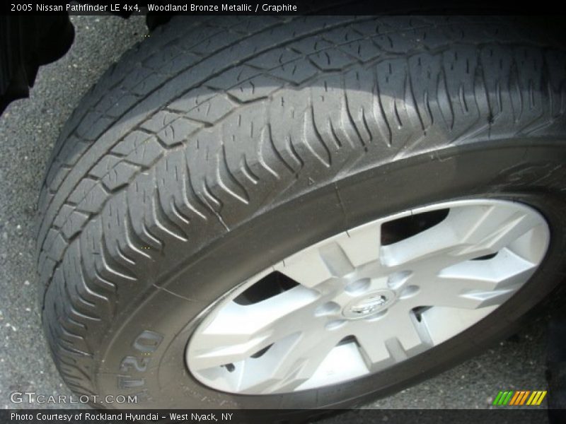 Woodland Bronze Metallic / Graphite 2005 Nissan Pathfinder LE 4x4