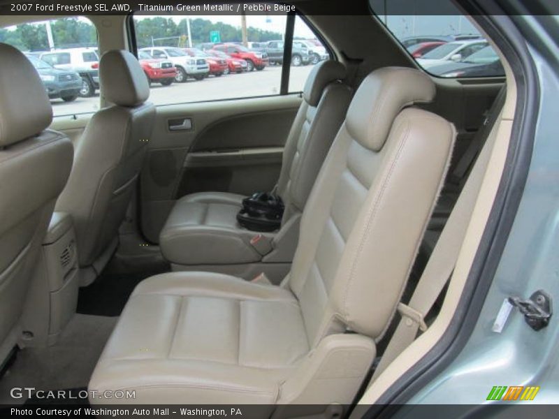 Rear Seat of 2007 Freestyle SEL AWD