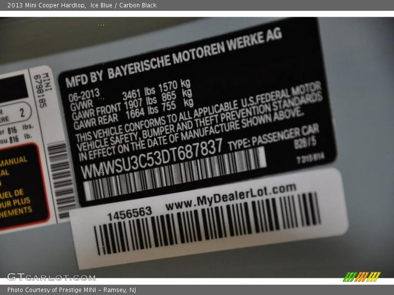 Ice Blue / Carbon Black 2013 Mini Cooper Hardtop