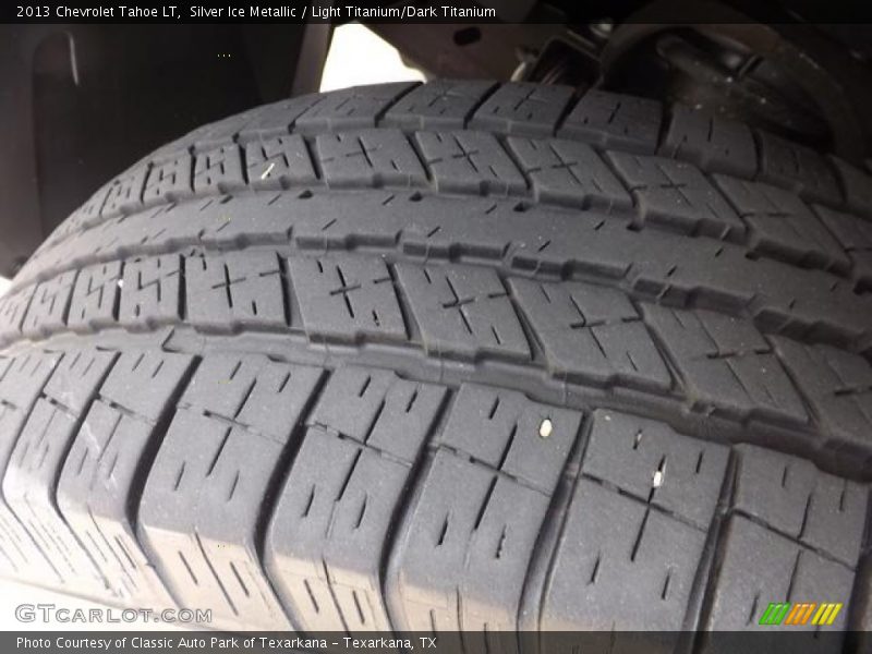 Silver Ice Metallic / Light Titanium/Dark Titanium 2013 Chevrolet Tahoe LT