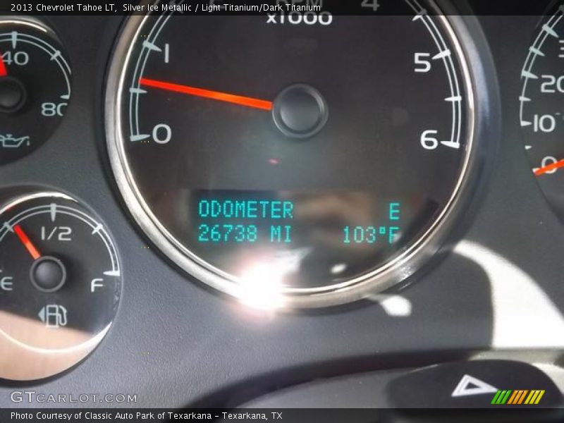 Silver Ice Metallic / Light Titanium/Dark Titanium 2013 Chevrolet Tahoe LT