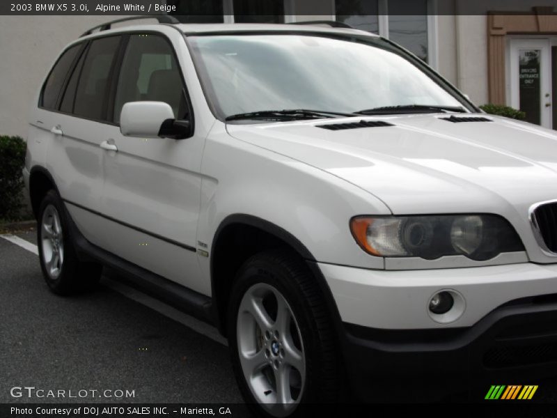 Alpine White / Beige 2003 BMW X5 3.0i