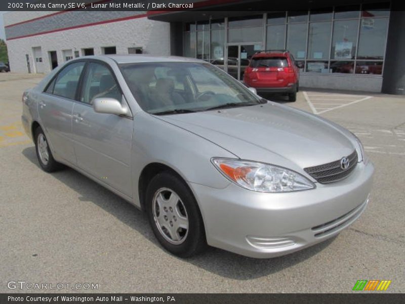 Lunar Mist Metallic / Dark Charcoal 2002 Toyota Camry SE V6
