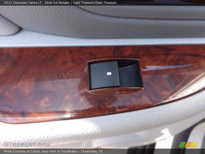 Silver Ice Metallic / Light Titanium/Dark Titanium 2013 Chevrolet Tahoe LT