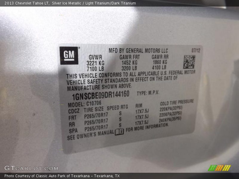 Silver Ice Metallic / Light Titanium/Dark Titanium 2013 Chevrolet Tahoe LT