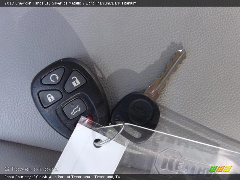 Silver Ice Metallic / Light Titanium/Dark Titanium 2013 Chevrolet Tahoe LT