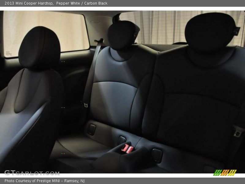 Pepper White / Carbon Black 2013 Mini Cooper Hardtop