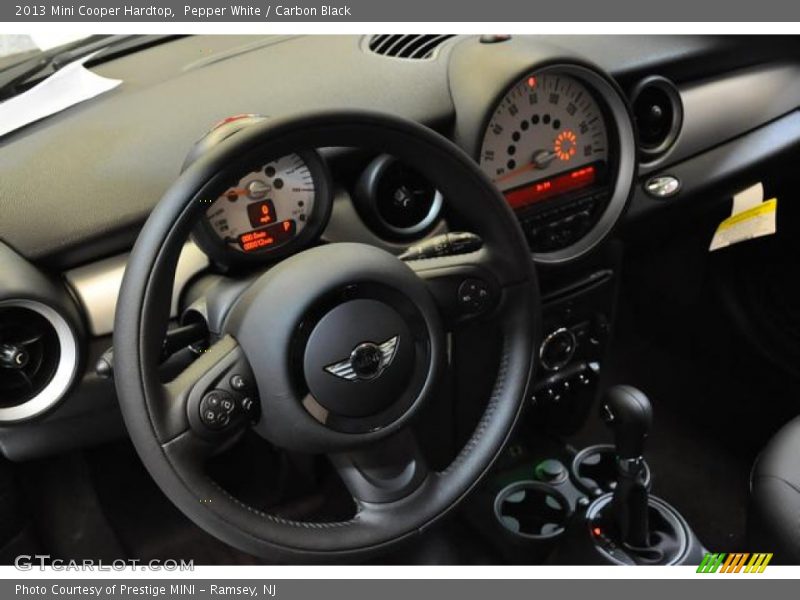 Pepper White / Carbon Black 2013 Mini Cooper Hardtop