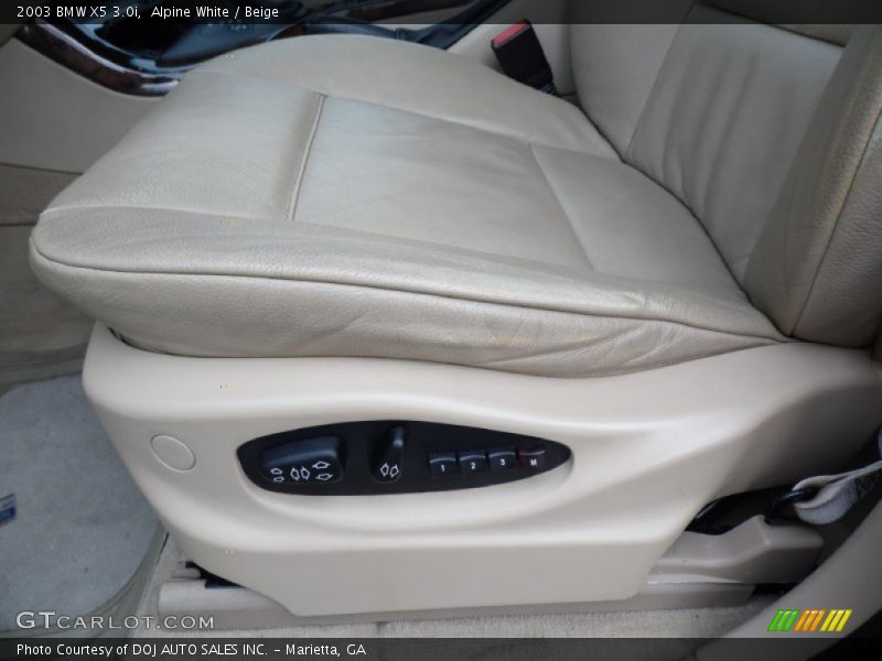 Alpine White / Beige 2003 BMW X5 3.0i