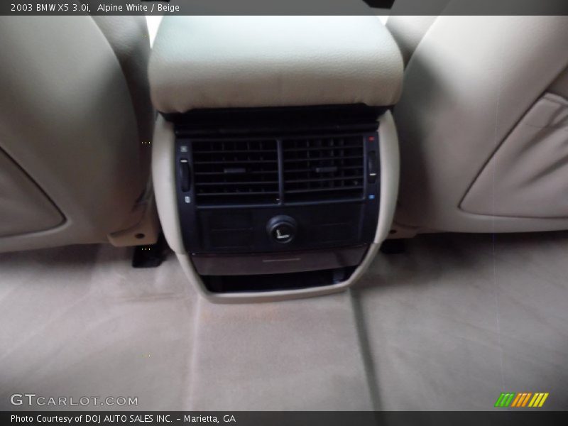 Alpine White / Beige 2003 BMW X5 3.0i