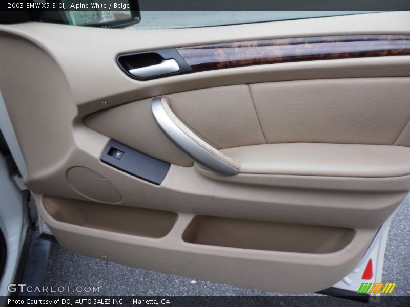 Alpine White / Beige 2003 BMW X5 3.0i