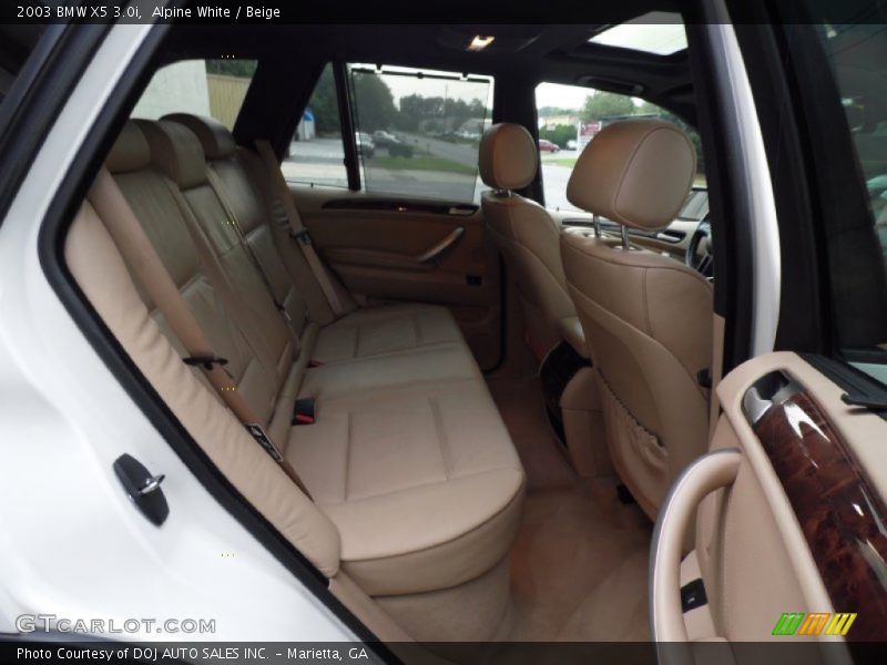 Alpine White / Beige 2003 BMW X5 3.0i