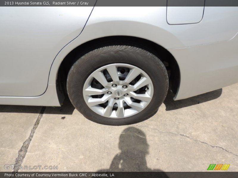 Radiant Silver / Gray 2013 Hyundai Sonata GLS