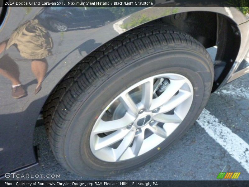 Maximum Steel Metallic / Black/Light Graystone 2014 Dodge Grand Caravan SXT