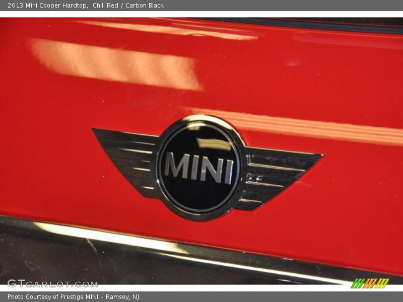 Chili Red / Carbon Black 2013 Mini Cooper Hardtop