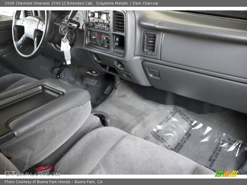 Graystone Metallic / Dark Charcoal 2006 Chevrolet Silverado 1500 LS Extended Cab