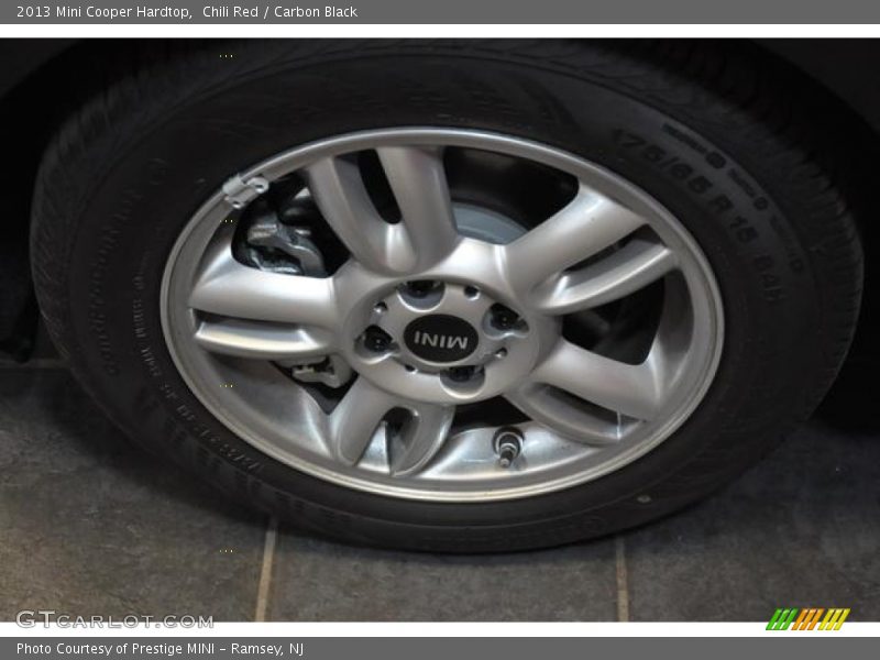 Chili Red / Carbon Black 2013 Mini Cooper Hardtop