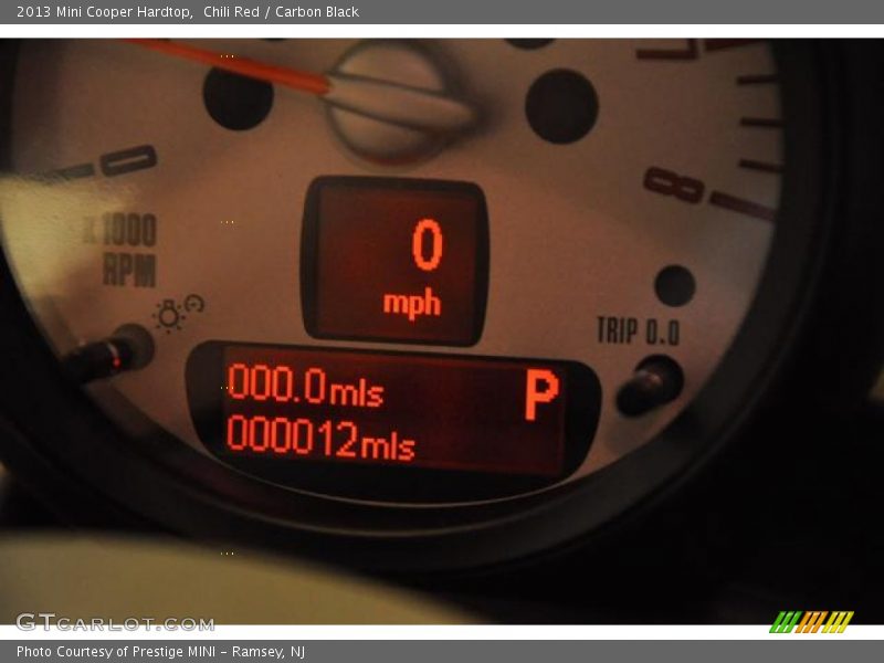 Chili Red / Carbon Black 2013 Mini Cooper Hardtop