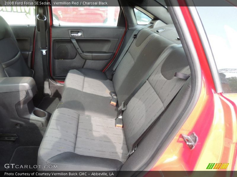 Vermillion Red / Charcoal Black 2008 Ford Focus SE Sedan