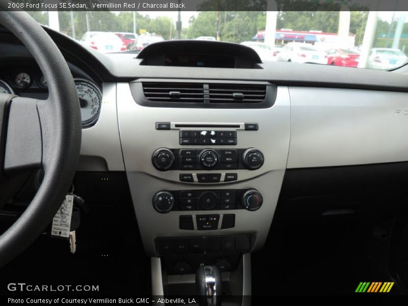 Vermillion Red / Charcoal Black 2008 Ford Focus SE Sedan