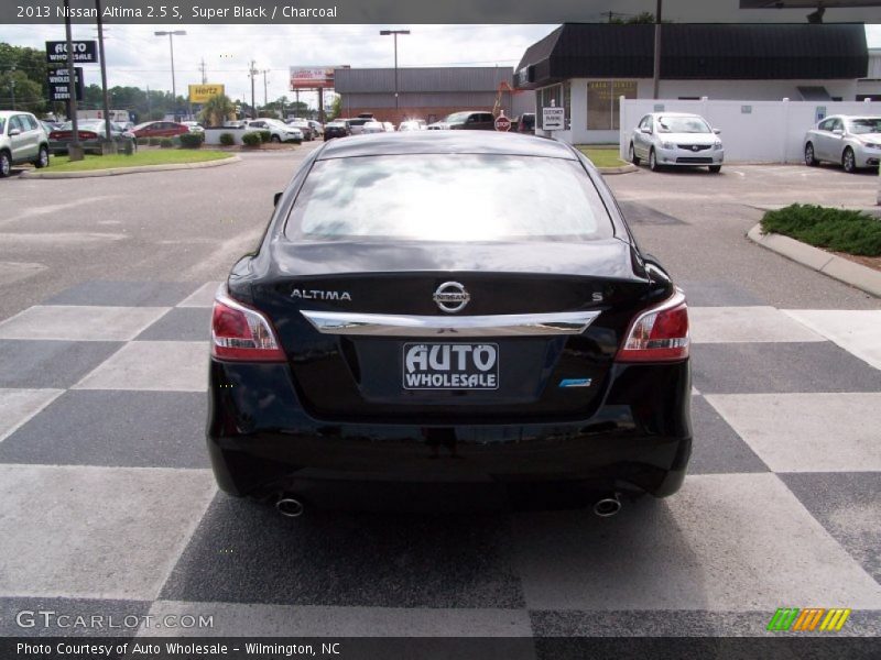 Super Black / Charcoal 2013 Nissan Altima 2.5 S