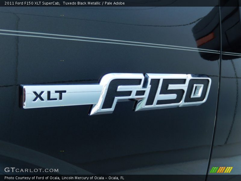Tuxedo Black Metallic / Pale Adobe 2011 Ford F150 XLT SuperCab