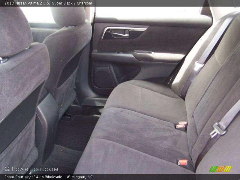 Super Black / Charcoal 2013 Nissan Altima 2.5 S
