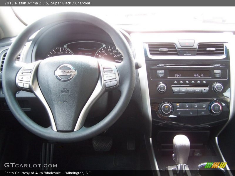 Super Black / Charcoal 2013 Nissan Altima 2.5 S