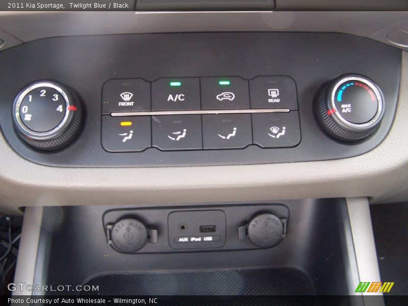 Twilight Blue / Black 2011 Kia Sportage