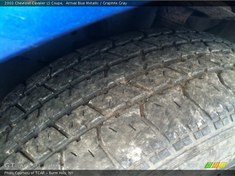 Arrival Blue Metallic / Graphite Gray 2003 Chevrolet Cavalier LS Coupe