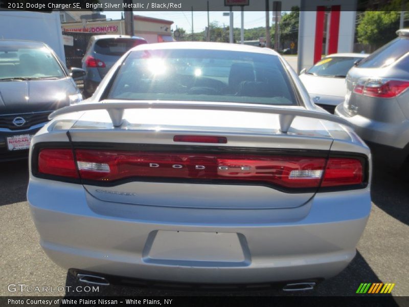 Bright Silver Metallic / Black/Red 2012 Dodge Charger SE