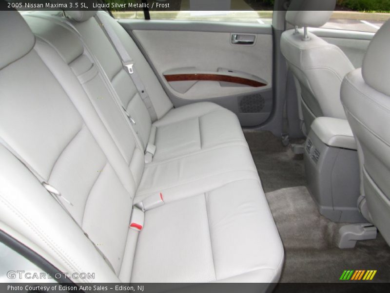 Liquid Silver Metallic / Frost 2005 Nissan Maxima 3.5 SL