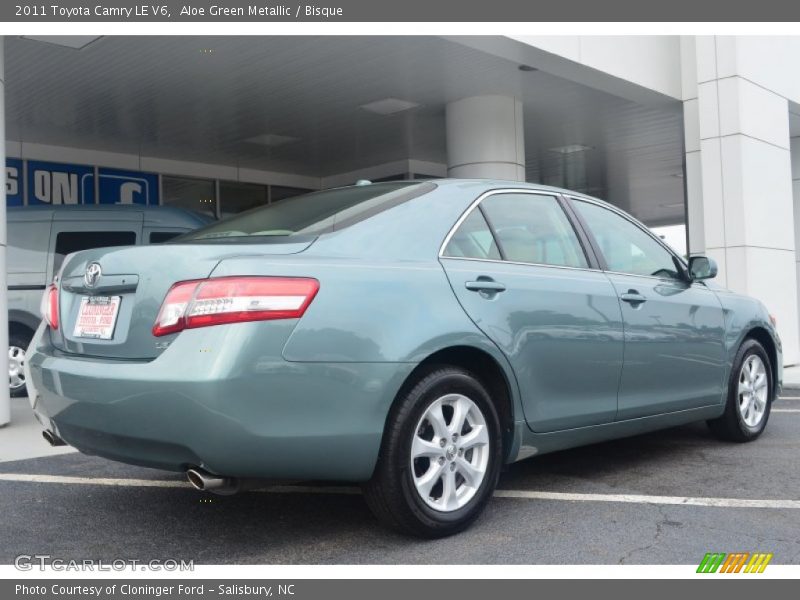 Aloe Green Metallic / Bisque 2011 Toyota Camry LE V6