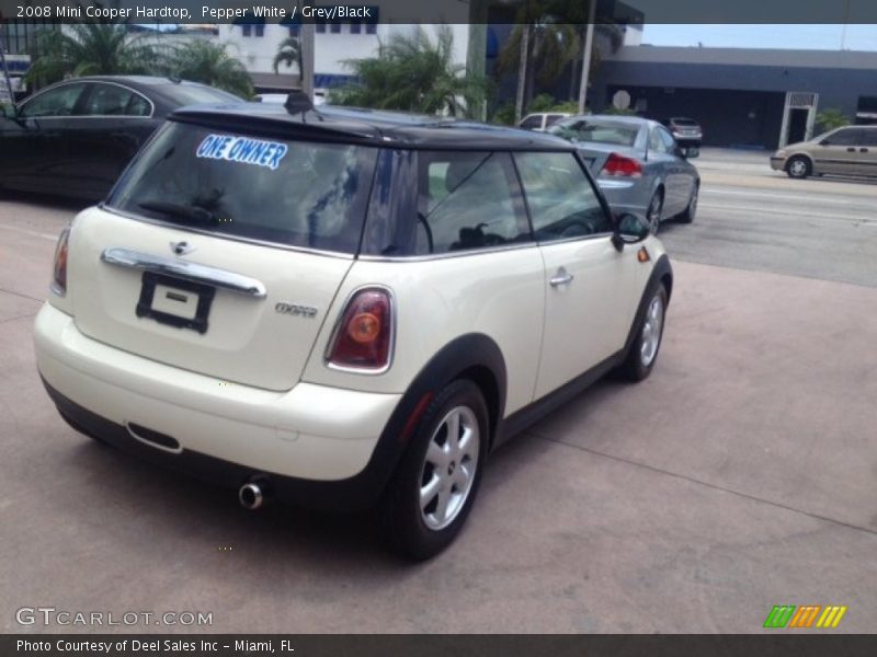 Pepper White / Grey/Black 2008 Mini Cooper Hardtop