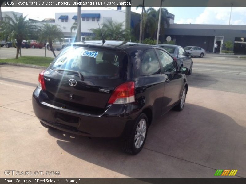 Black Sand Pearl / Dark Charcoal 2009 Toyota Yaris S 3 Door Liftback