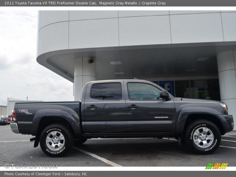 Magnetic Gray Metallic / Graphite Gray 2011 Toyota Tacoma V6 TRD PreRunner Double Cab