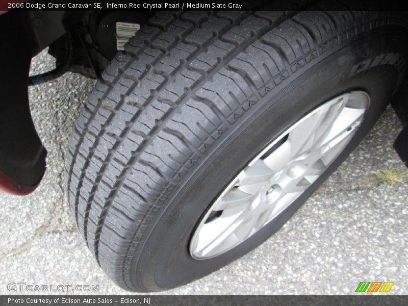 Inferno Red Crystal Pearl / Medium Slate Gray 2006 Dodge Grand Caravan SE