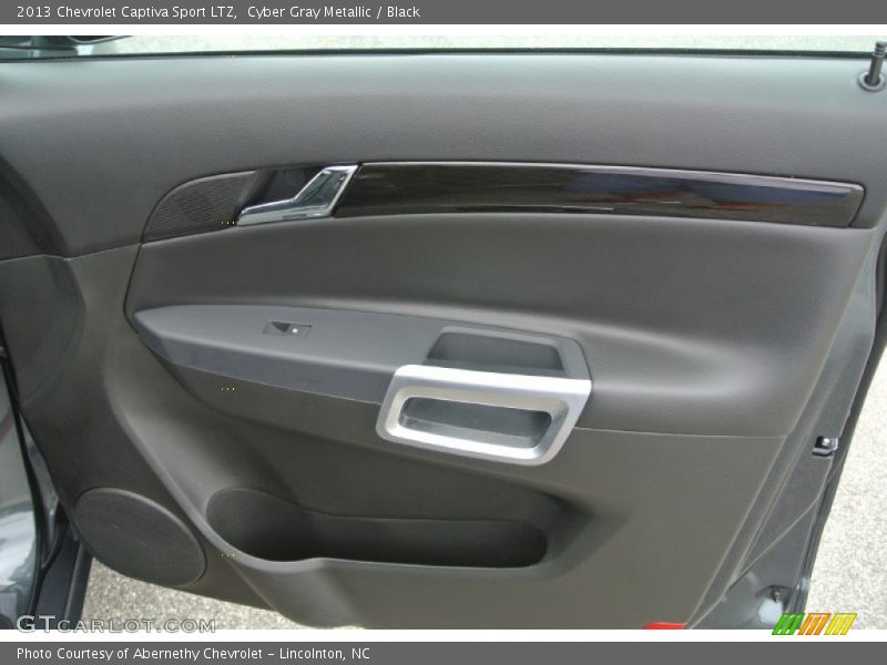 Cyber Gray Metallic / Black 2013 Chevrolet Captiva Sport LTZ