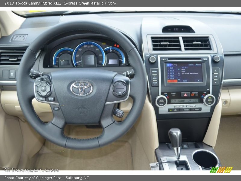 Cypress Green Metallic / Ivory 2013 Toyota Camry Hybrid XLE