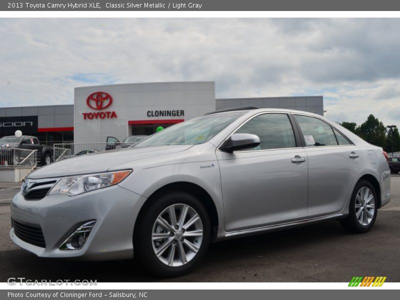 Classic Silver Metallic / Light Gray 2013 Toyota Camry Hybrid XLE