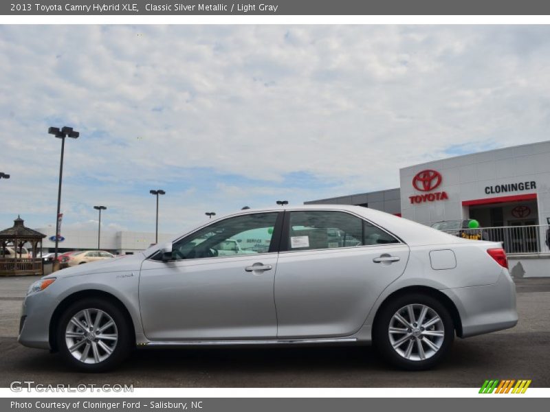 Classic Silver Metallic / Light Gray 2013 Toyota Camry Hybrid XLE
