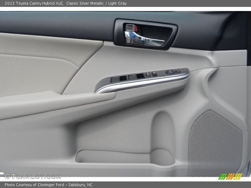Classic Silver Metallic / Light Gray 2013 Toyota Camry Hybrid XLE