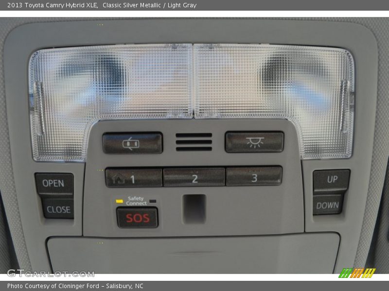 Classic Silver Metallic / Light Gray 2013 Toyota Camry Hybrid XLE