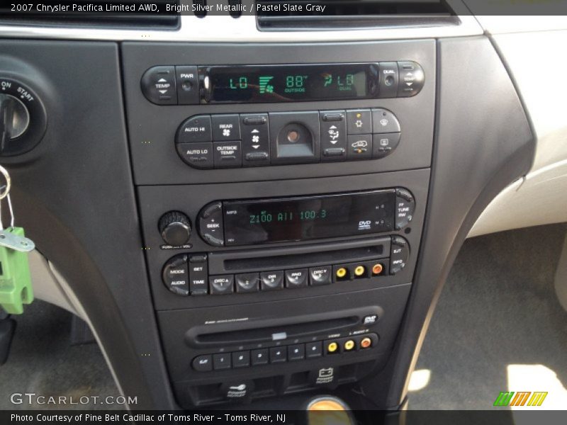 Bright Silver Metallic / Pastel Slate Gray 2007 Chrysler Pacifica Limited AWD