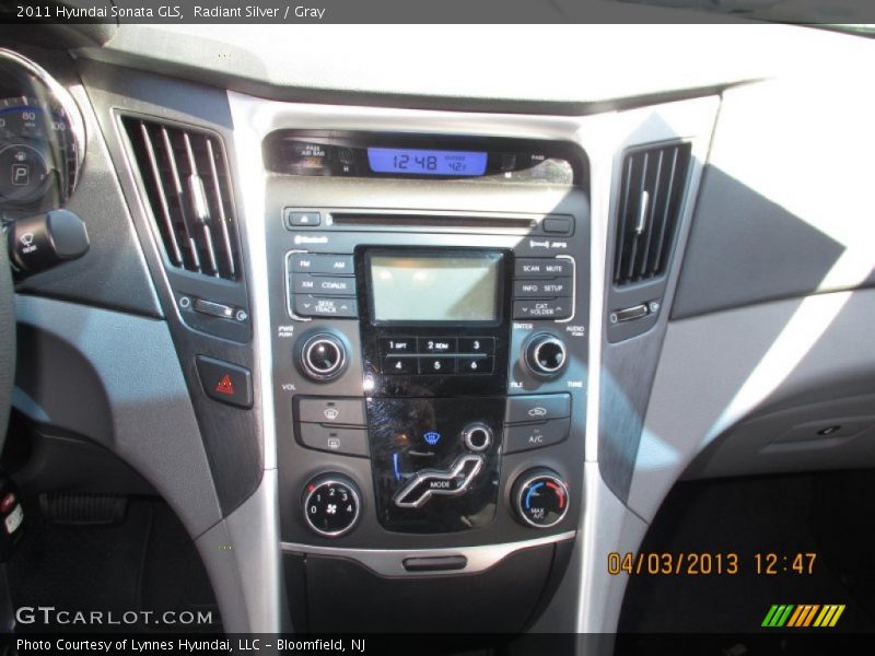 Radiant Silver / Gray 2011 Hyundai Sonata GLS