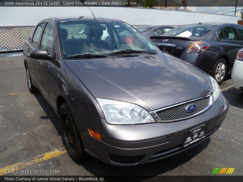 Liquid Grey Metallic / Dark Flint/Light Flint 2005 Ford Focus ZX4 SE Sedan