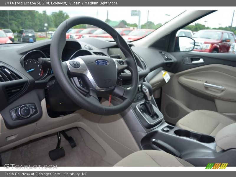 Dashboard of 2014 Escape SE 2.0L EcoBoost