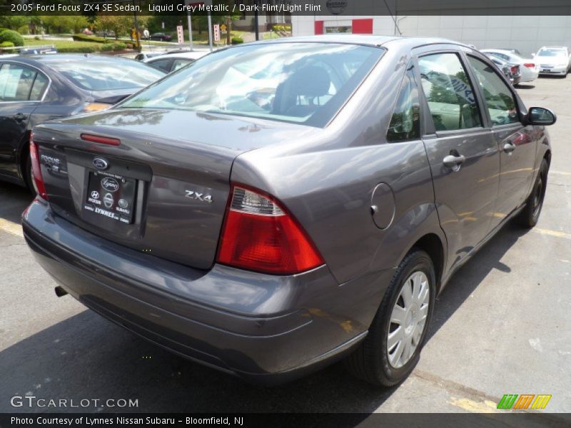 Liquid Grey Metallic / Dark Flint/Light Flint 2005 Ford Focus ZX4 SE Sedan