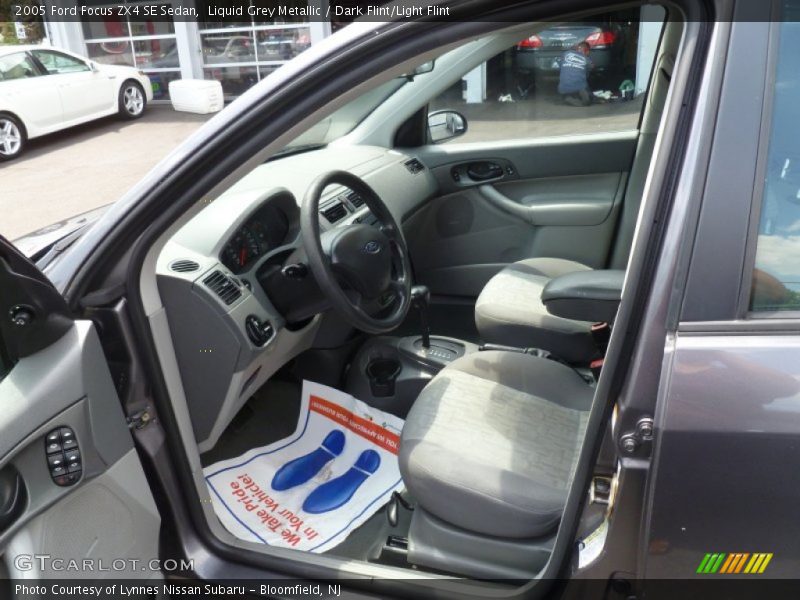 Liquid Grey Metallic / Dark Flint/Light Flint 2005 Ford Focus ZX4 SE Sedan