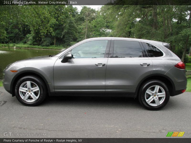 Meteor Grey Metallic / Black 2011 Porsche Cayenne